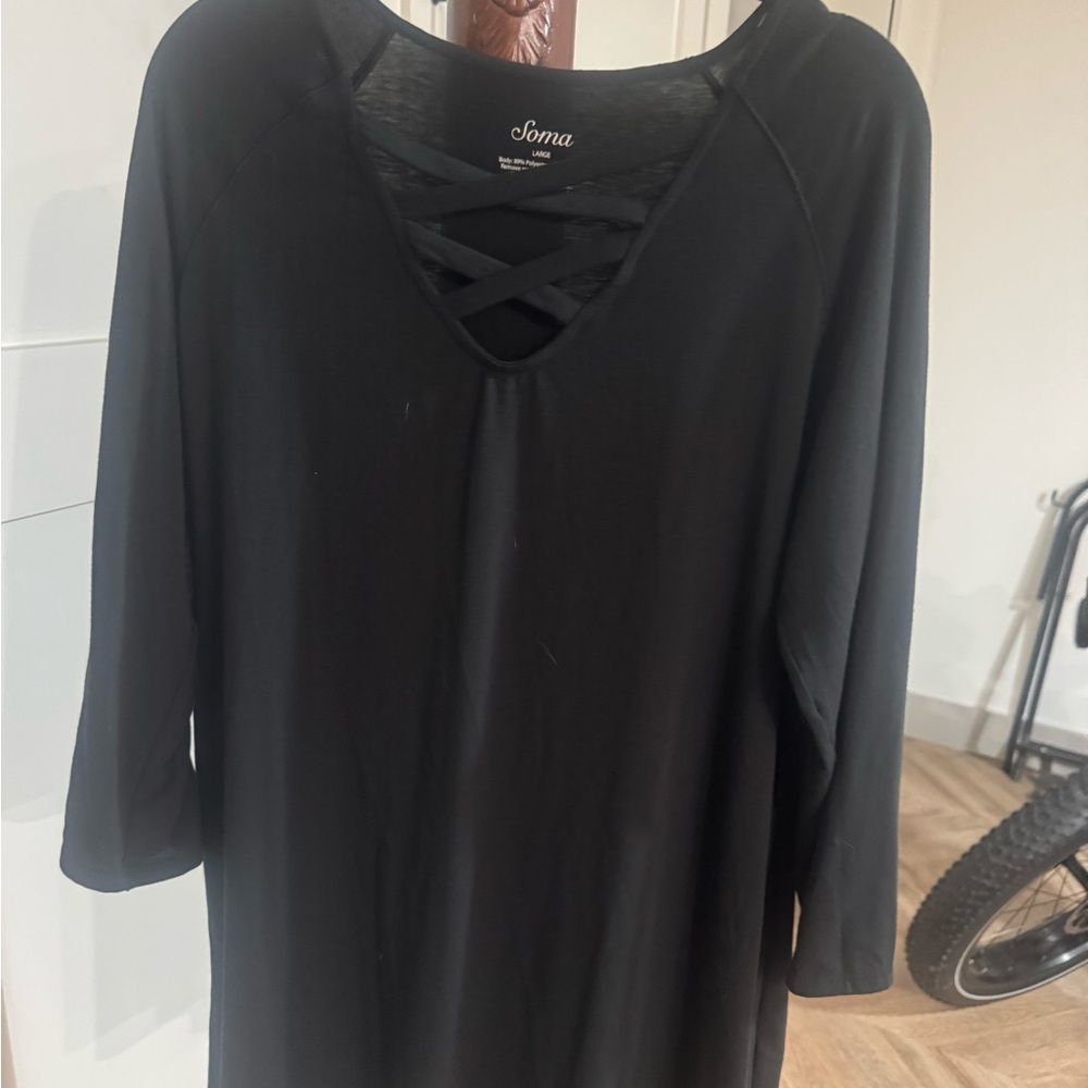 Soma Elegant Black Crisscross Top